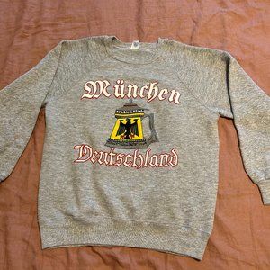 Vintage Munich "Munchen" Beer Stein Grey Sweatshirt